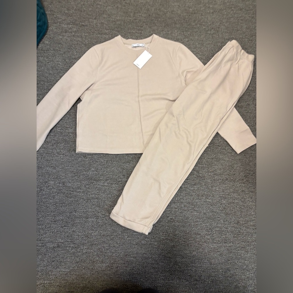 Mango Soft Beige Women’s Set